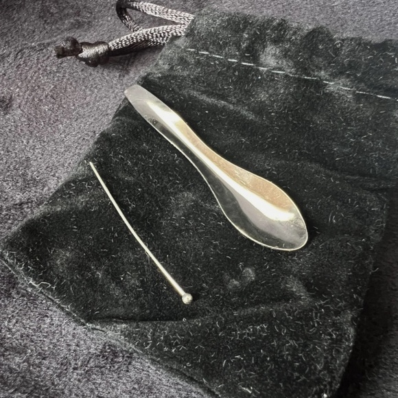 Urn Heart Necklace - Murano Style - for Cremation Ashes - Picture 5 of 6